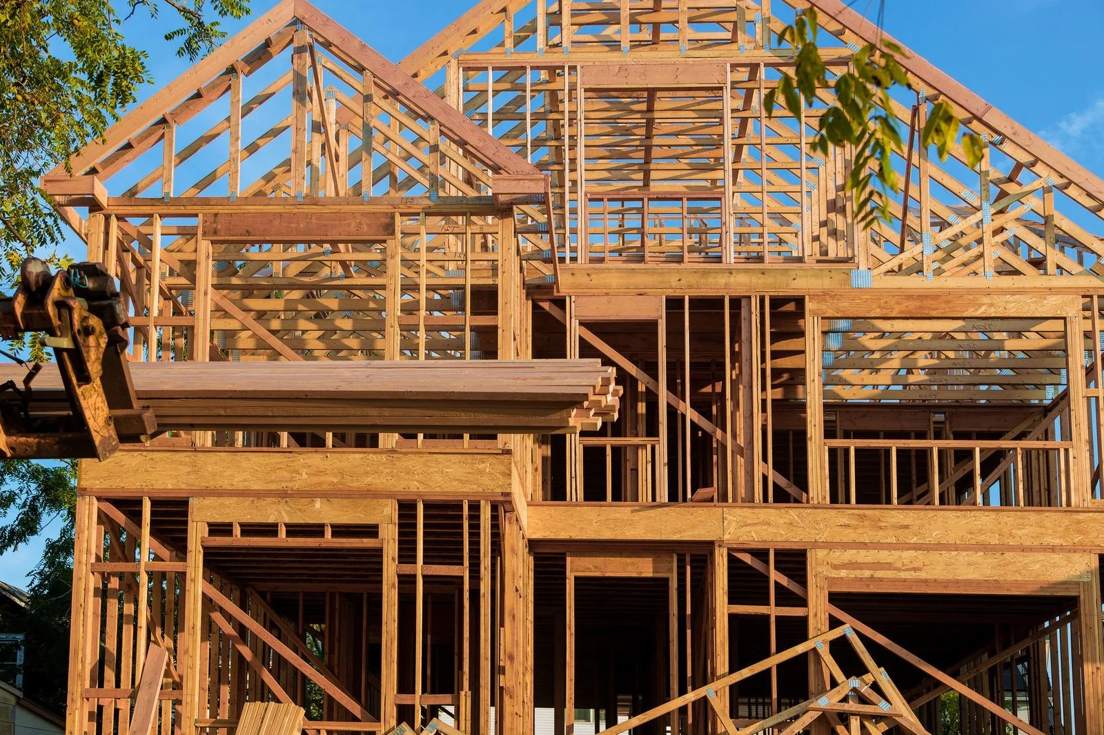 Home framing construction by RnD Builders